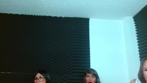 dannamomcerrat online show from 01/13/25, 03:45