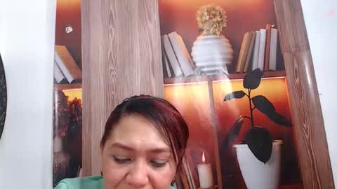 dannamomcerrat online show from 10/26/25, 08:15