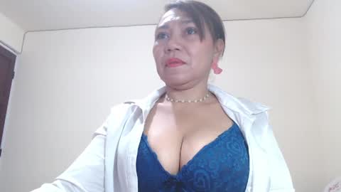 dannamomcerratt online show from 04/18/26, 06:45