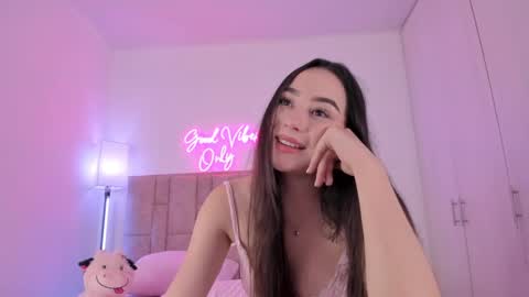 Snapshot of dannate1 chatting on 01/30/25, 11:55 danna online show from 01/30/25, 11:55