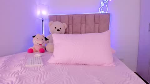 Snapshot of dannate1 chatting on 03/02/25, 11:20 danna online show from 03/02/25, 11:20