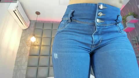 Danna online show from 04/09/26, 11:48