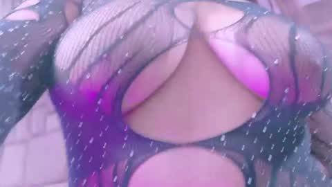 Snapshot of dannavelvet_ chatting on 07/08/26, 01:10 DannaVelvet online show from 07/08/26, 01:10