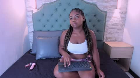 Dannawhisper   online show from 05/13/26, 11:40