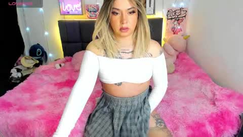 dannia_13 online show from 11/09/25, 02:21