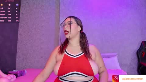 Snapshot of danniamonroee chatting on 11/19/25, 11:32 Danna Monroe online show from 11/19/25, 11:32