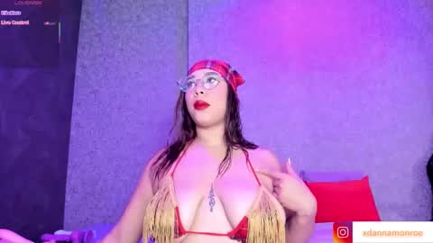 Snapshot of danniamonroee chatting on 11/28/25, 11:35 Danna Monroe online show from 11/28/25, 11:35