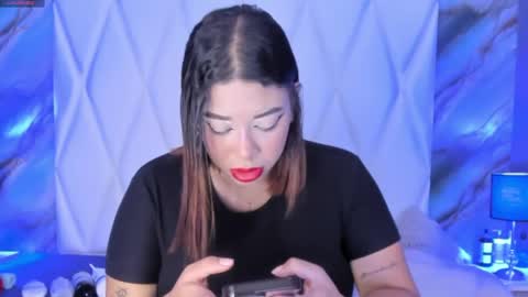 Danna Monroe  online show from 05/21/26, 12:01
