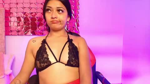 Snapshot of dannie__ chatting on 04/13/26, 04:01 Dannie online show from 04/13/26, 04:01