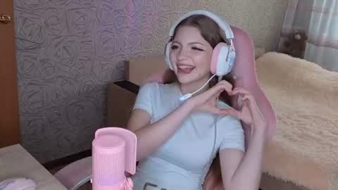 Julia online show from 07/31/26, 06:13