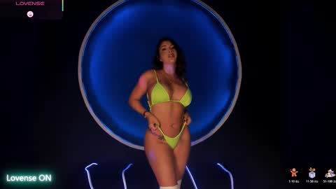  Dannie  online show from 11/21/25, 11:25