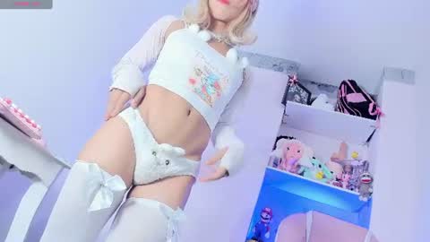 Danni  Sebastian online show from 06/20/26, 12:41