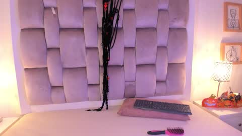 Snapshot of dannika07 chatting on 10/30/25, 03:08 Dannika online show from 10/30/25, 03:08