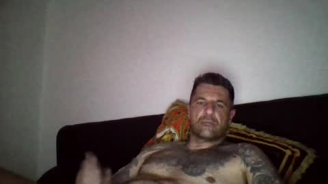 Snapshot of danny149664 chatting on 06/20/26, 06:22 danny149664 online show from 06/20/26, 06:22