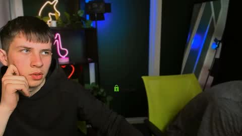 danny_dark1 online show from 04/03/26, 07:01