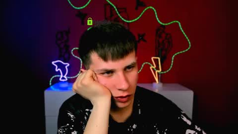 danny_dark1 online show from 04/14/26, 06:47