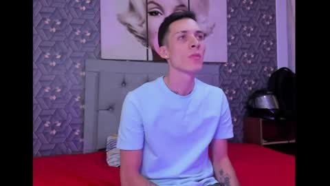 Snapshot of danny_farret chatting on 04/11/26, 01:26 Danny online show from 04/11/26, 01:26