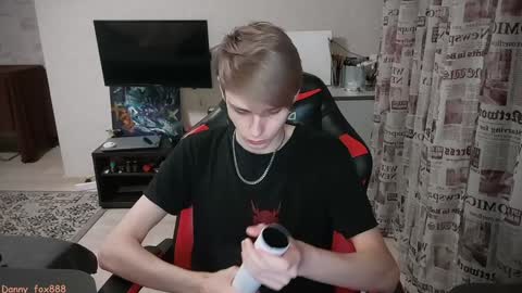 Snapshot of danny_fox888 chatting on 01/08/25, 03:07 Daniel online show from 01/08/25, 03:07