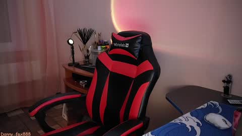 Snapshot of danny_fox888 chatting on 01/27/25, 05:26 Daniel online show from 01/27/25, 05:26