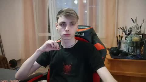 Snapshot of danny_fox888 chatting on 03/12/25, 12:47 Daniel online show from 03/12/25, 12:47