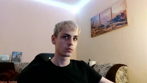 Snapshot of danny_fox888 chatting on 10/29/25, 06:20 Daniel online show from 10/29/25, 06:20