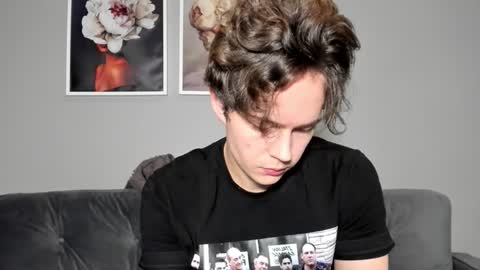 Snapshot of danny_love01 chatting on 12/15/24, 08:58 danny online show from 12/15/24, 08:58