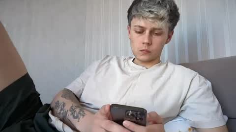 danny online show from 04/11/26, 01:37