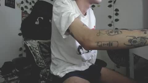 Snapshot of danny_phantom_09 chatting on 01/12/26, 05:23 danny_phantom_09 online show from 01/12/26, 05:23