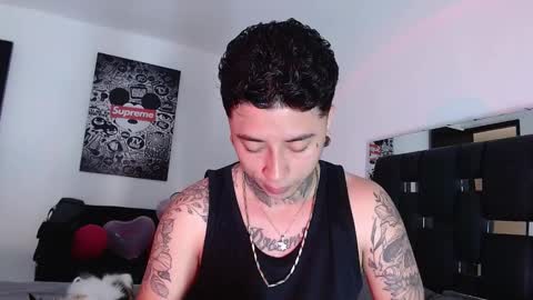 Snapshot of danny_stark chatting on 02/18/25, 06:04 Danny online show from 02/18/25, 06:04