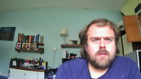 Snapshot of dannyb0y95 chatting on 10/18/25, 12:17 Danny online show from 10/18/25, 12:17