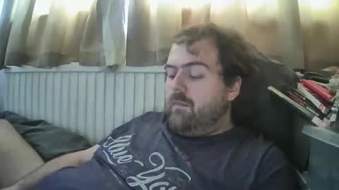 Snapshot of dannyb0y95 chatting on 11/13/25, 02:05 Danny online show from 11/13/25, 02:05