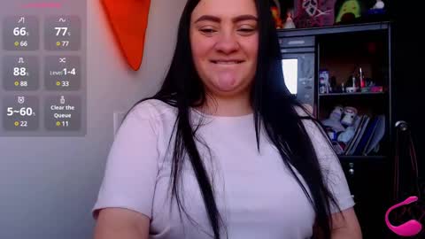 Snapshot of dannyroussette chatting on 01/16/25, 11:48 Follow me Control lovense free D online show from 01/16/25, 11:48