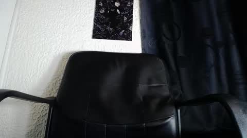 dante_d_angelo_ online show from 10/04/25, 06:44