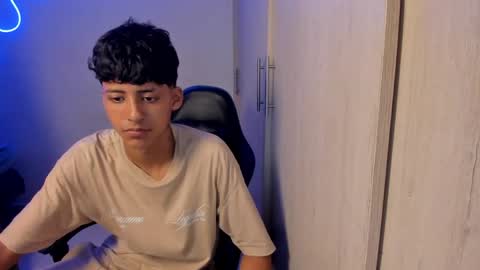 dante_martinez1 online show from 04/08/26, 10:43