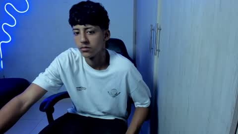 dante_martinez1 online show from 04/11/26, 08:46