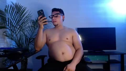 Snapshot of dante_xo chatting on 07/01/26, 11:26 A L E J A N D R O online show from 07/01/26, 11:26