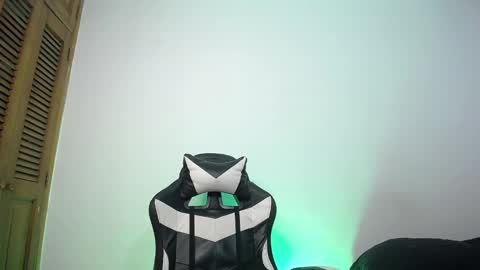 danteread online show from 02/10/25, 09:58