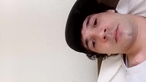 dantoncosso112 online show from 12/17/25, 05:30