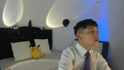 Snapshot of danvianny chatting on 10/12/25, 04:39 DAN VIANNY online show from 10/12/25, 04:39