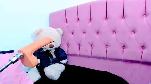 Snapshot of danythomsom chatting on 12/03/24, 01:19 Dany online show from 12/03/24, 01:19