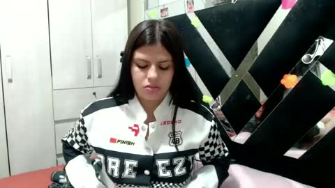 daphne877046 online show from 06/23/26, 12:19