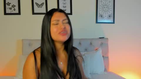 Antonella Mora online show from 11/01/25, 12:29