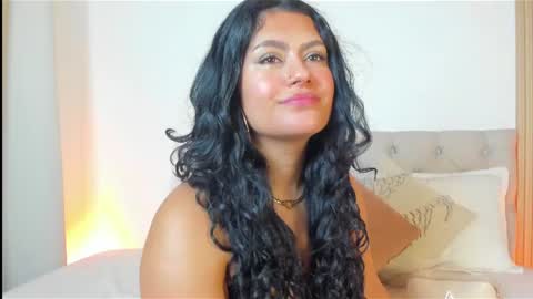 Antonella Mora online show from 06/17/26, 01:12