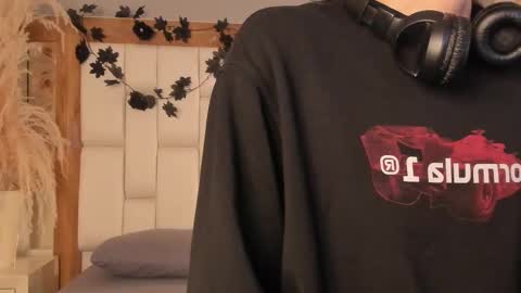 daphne_and_roger online show from 01/06/26, 11:14