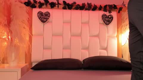 daphne_and_roger online show from 02/26/26, 11:09