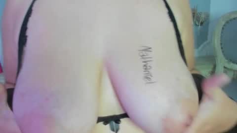 Snapshot of daphne_aris chatting on 03/02/26, 07:15 daphne_aris online show from 03/02/26, 07:15