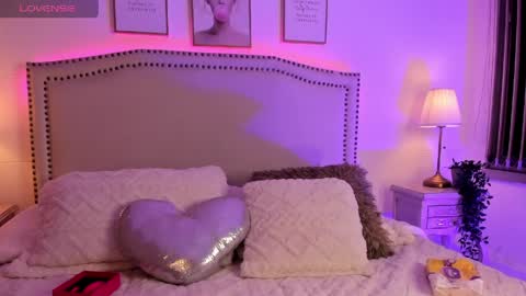 daphne_chers online show from 04/15/26, 10:11