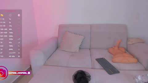 daphne_cooper1 online show from 12/28/24, 12:26