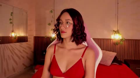 Daphne online show from 12/17/25, 03:12