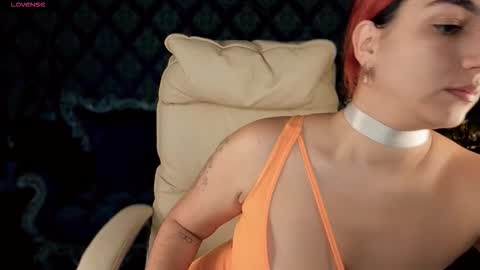 Agatha  online show from 11/28/25, 01:58